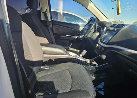 2018 Dodge Journey Sxt z USA, uszkodzony, nr VIN 3C4PDCBG6JT242519